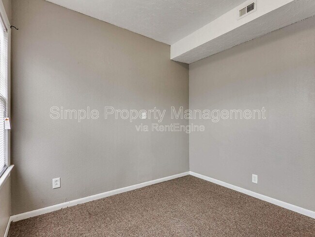 Building Photo - 201 NW 17th St