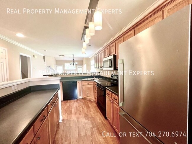 Building Photo - 840 Pelican Bay Dr