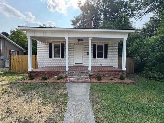 Building Photo - 1527 Schley St
