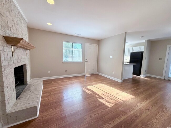 Building Photo - 6517 Valene Ct