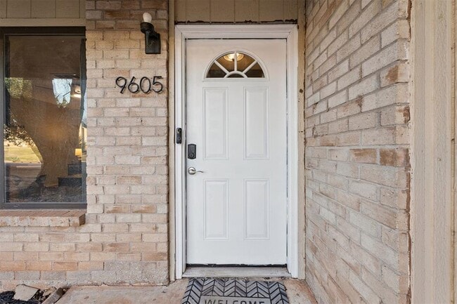 Building Photo - 9605 Hefner Village Blvd