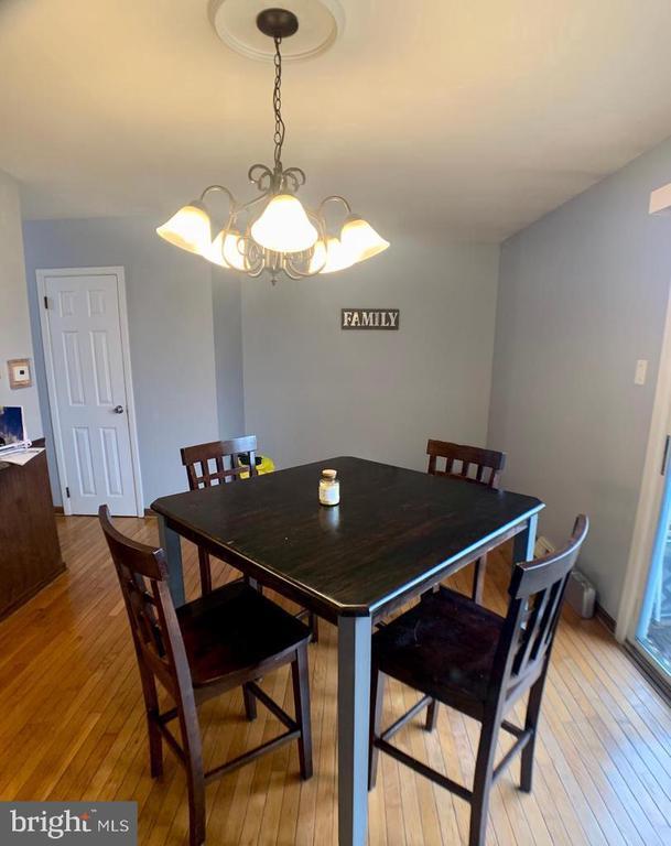 Building Photo - 4055 Cardin Pl