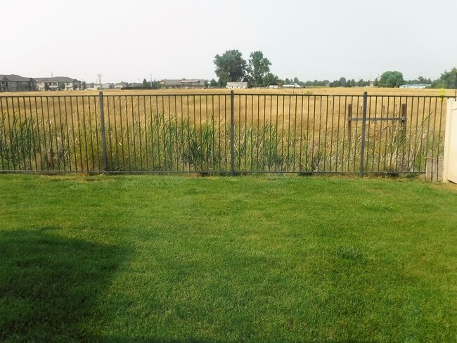 Building Photo - Beautiful 4 bed 2.5 bath home in the perfect Meridian location just off Ustick between Linder and...