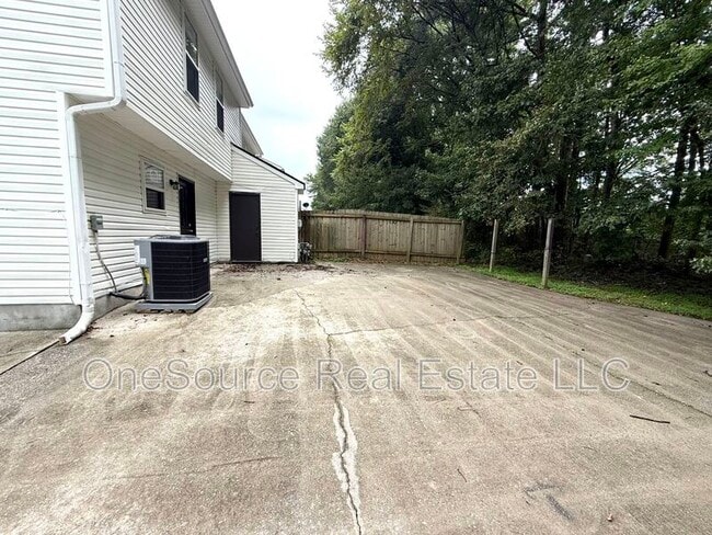 Building Photo - 3626 N Hopkins Ct