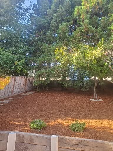 backyard 4th level - 2040 Goldenrod Ln