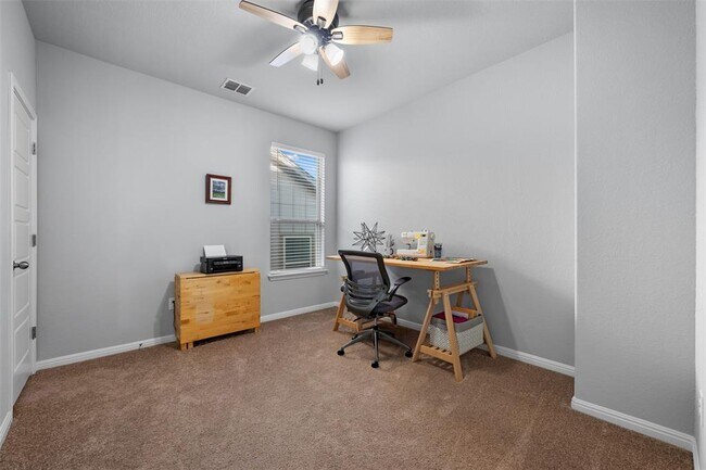 Building Photo - 1404 Jenkins Bnd