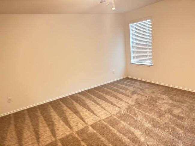 Building Photo - 4824 Mozzafiato Ln