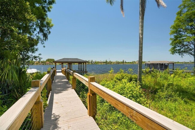 Building Photo - 6564 Lagoon St