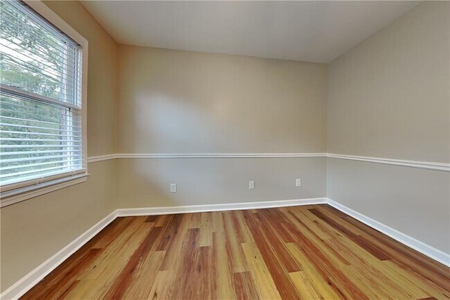 Building Photo - 4273 Deerbrook Way SW