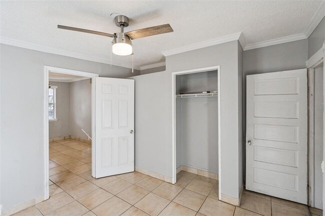 Building Photo - 113 S Grove St