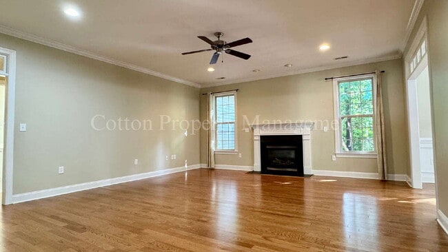 Building Photo - 8854 Plantation Landing Dr
