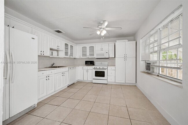 Building Photo - 1922 McKinley St