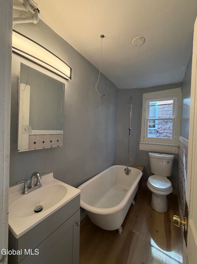 Building Photo - 247 Elk St