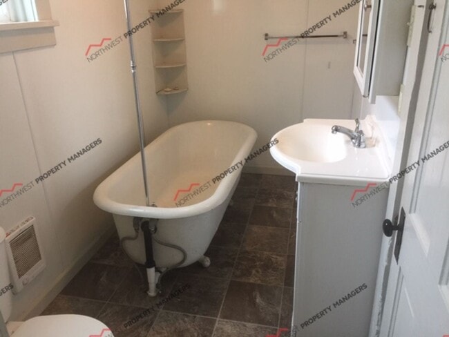 Building Photo - STATUS: AVAILABLE | R155 | $1595