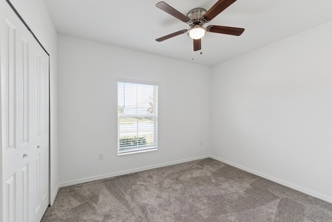 Building Photo - 3921 Willowbrook Drive