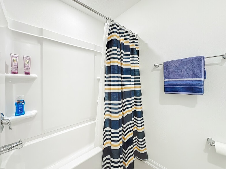 Building Photo - 53 Palmones St