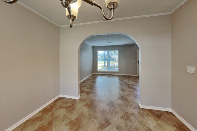 Building Photo - 9322 Wandsworth Dr