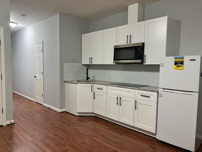 Building Photo - 783 Tulip Poplar Way