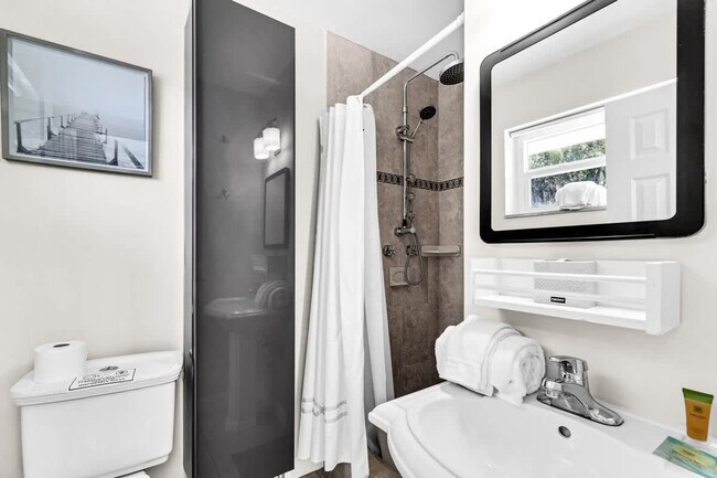 Building Photo - 3624 SW 22nd St