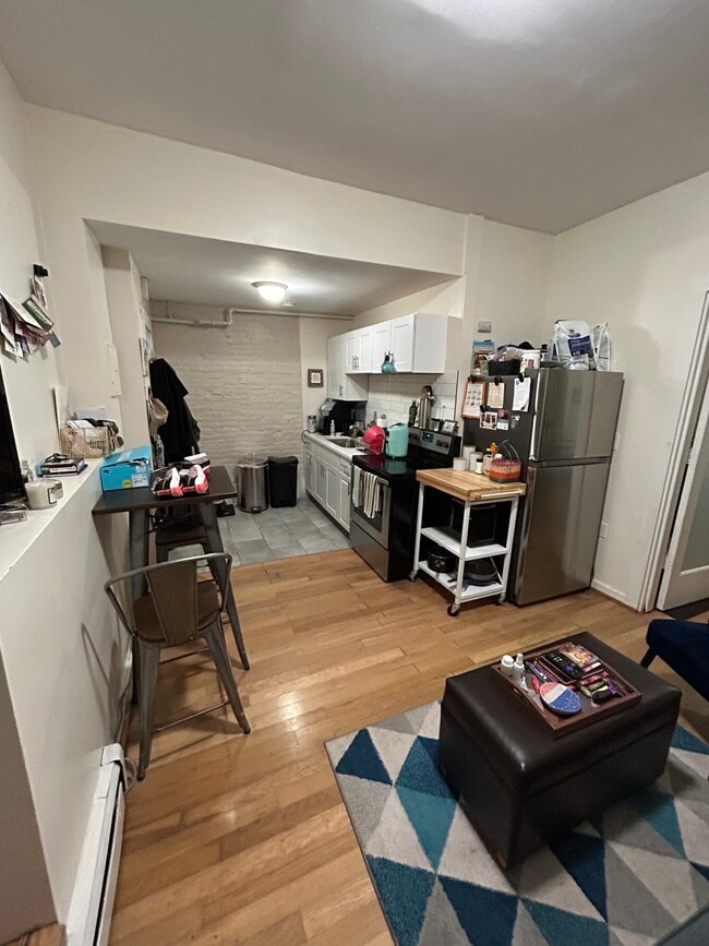 Building Photo - 36 Sheridan St