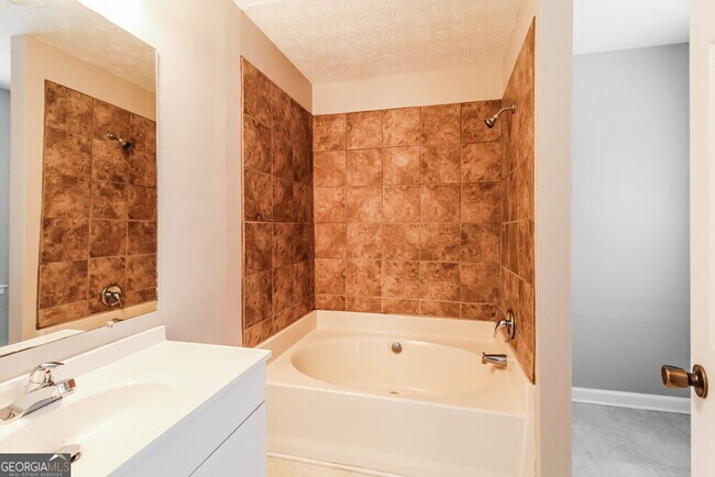 Building Photo - 109 Finnigan Dr