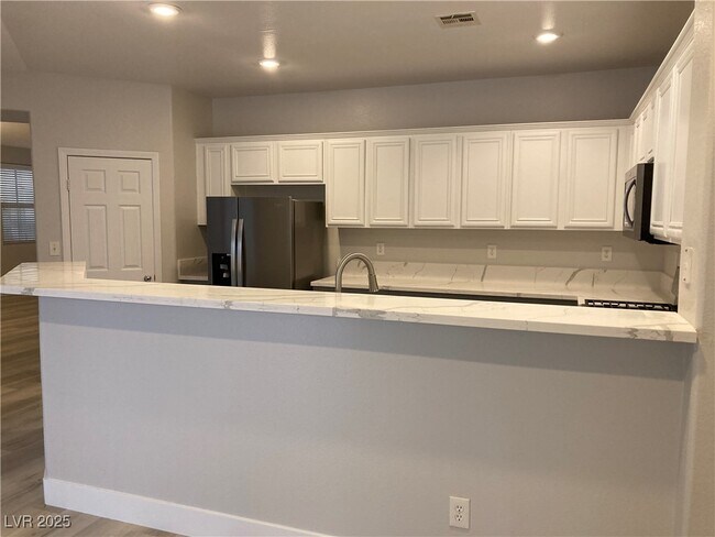 Building Photo - 9068 W Palomino Park Ct