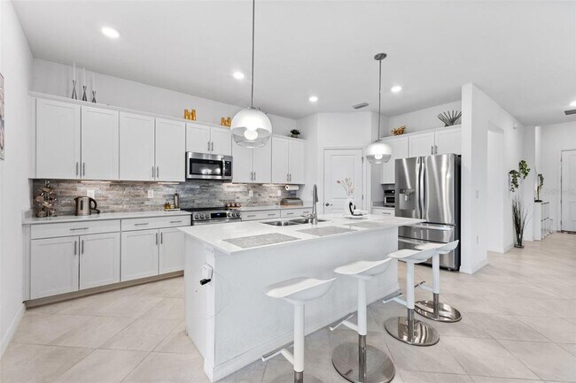 Building Photo - 10868 Sun Drop St