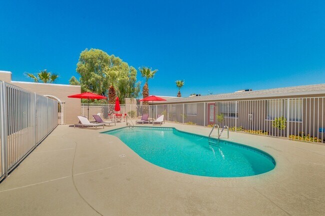 Building Photo - South Scottsdale Studio Casita w/ Private Patio | 4 Weeks Free | Remodeled Quartz & Stainless Kit...