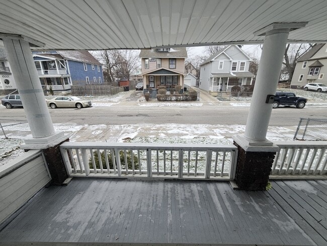 Building Photo - 10602 Earle Ave