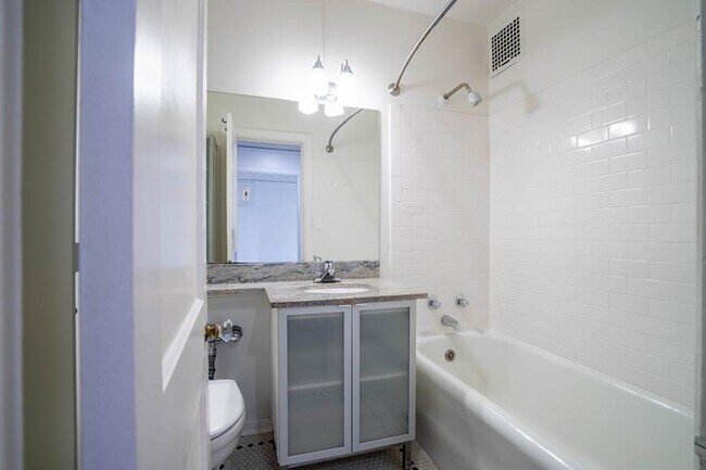 Building Photo - Roundcliffe - 2 bedrooms