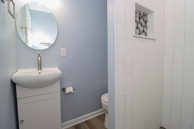 Building Photo - 3 Bedroom Oasis in Severna Park