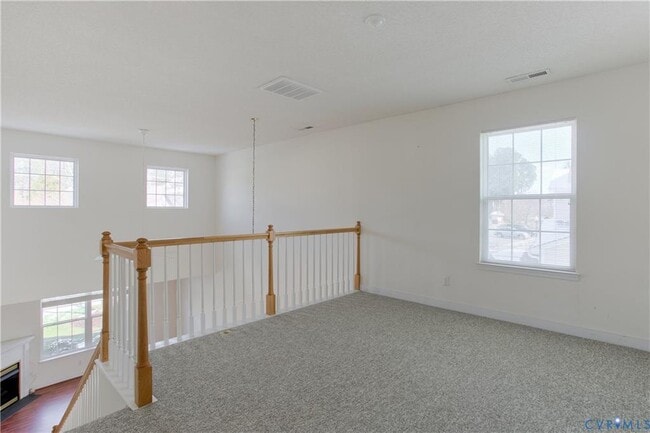 Building Photo - 4718 Twin Hickory Lake Dr