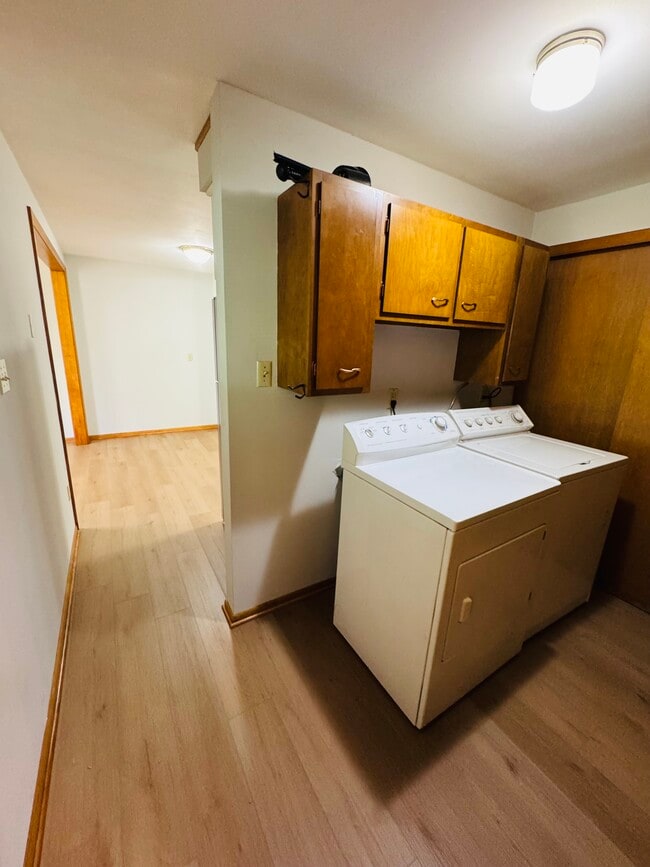 Building Photo - 4817 Eastwick Dr