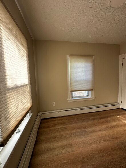 Room #3 - 11-2 Highland St