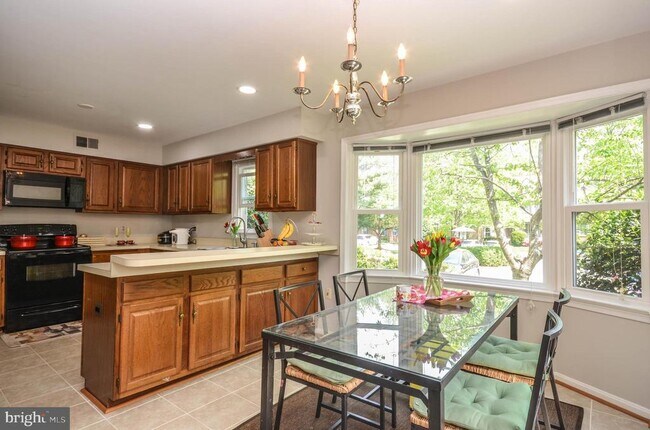 Building Photo - 12489 Sweet Leaf Terrace