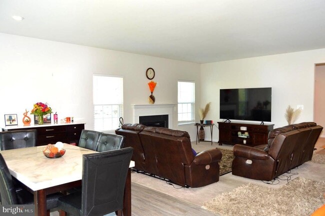 Building Photo - 5520 Ivy Hill Dr