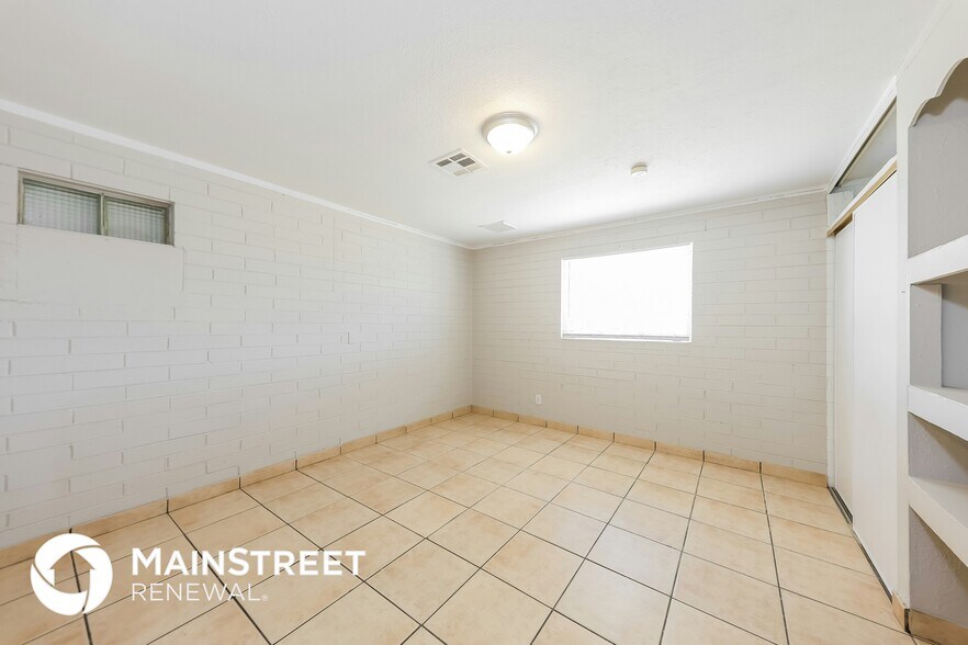 Building Photo - 5514 W Monterosa St