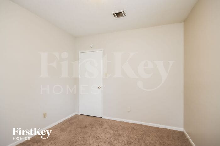Building Photo - 4015 Algernon Dr