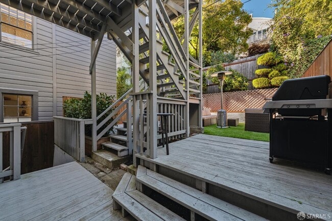 Building Photo - 2856 Sacramento St