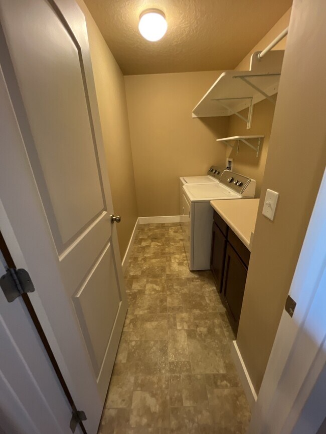 Building Photo - 3159 W Prairie Grass Dr