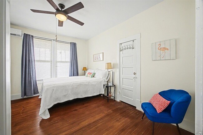 Building Photo - 1912 37th St