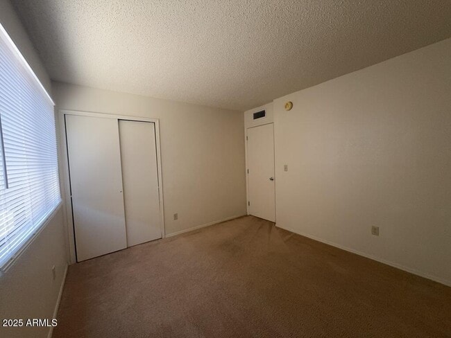 Building Photo - 797 S Sunset Vista Dr