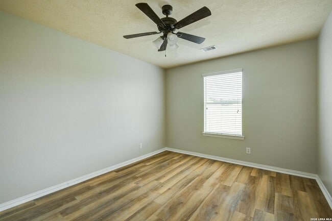 Building Photo - 122 Bright Brook Ln