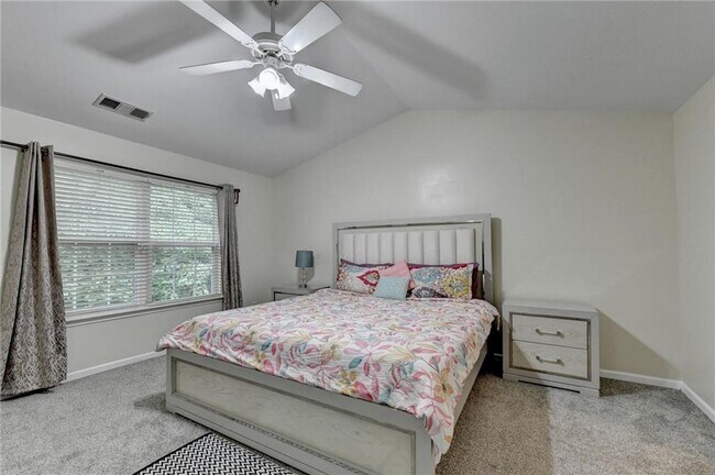 Building Photo - 2602 Pierce Brennen Ct NE