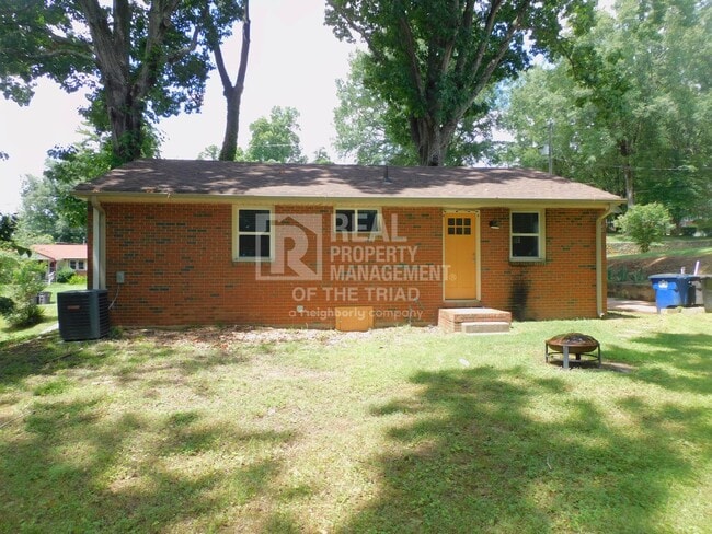 Building Photo - Recently renovated 3BR/1BA in Winston-Salem!