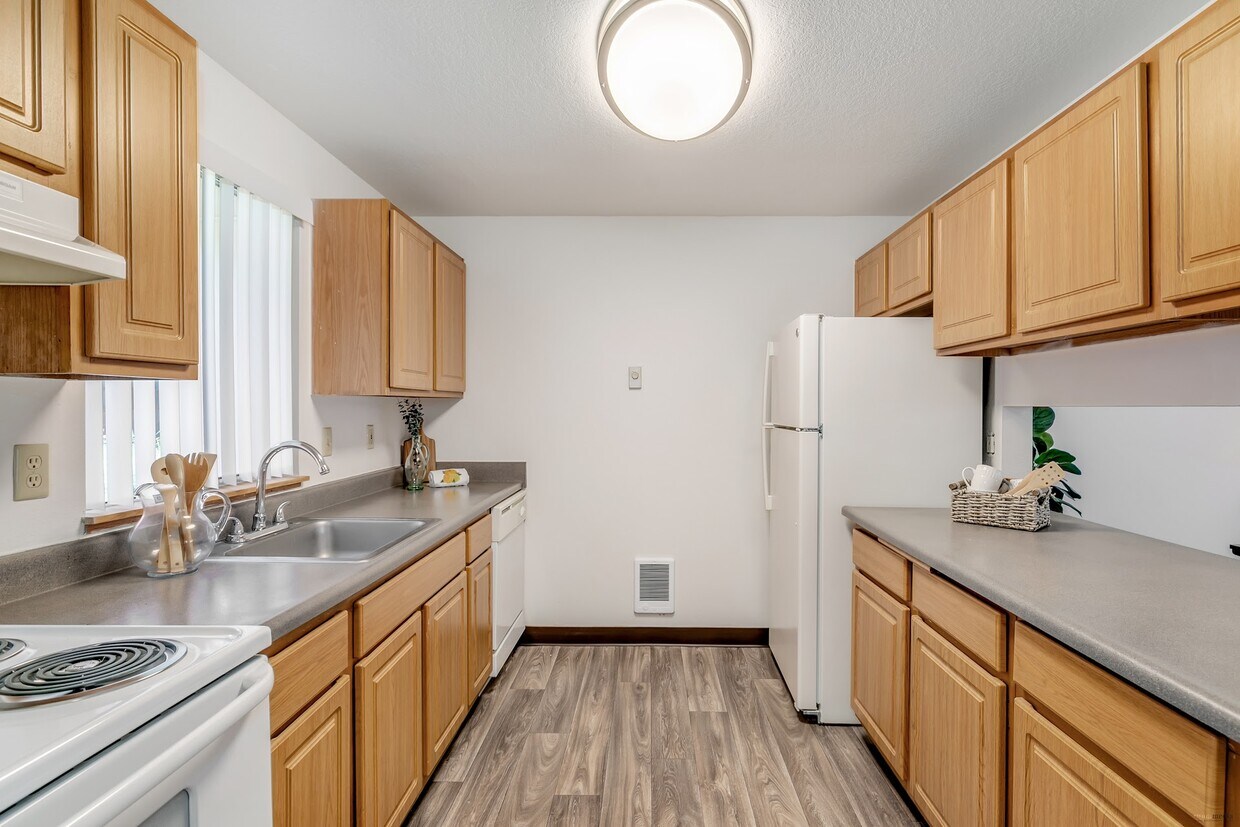 Alder Creek Apartments Townhomes Vancouver