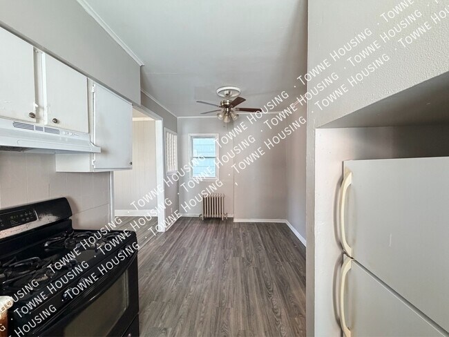 Building Photo - 256 14th St