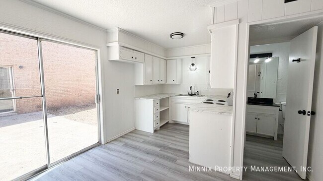 Building Photo - 2101 51st St