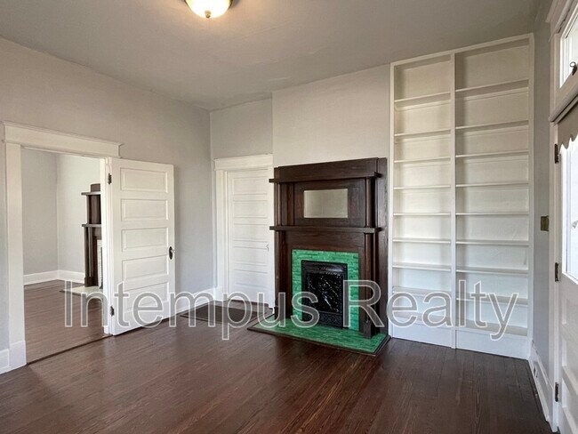 Building Photo - 1512 Meridian St