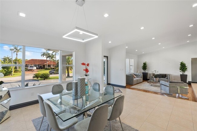 Building Photo - 13815 SW 38th St